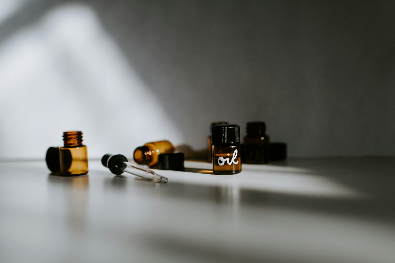 Avoid These 2 Essential Oils If You Have Pets at Home! They're TOXIC!